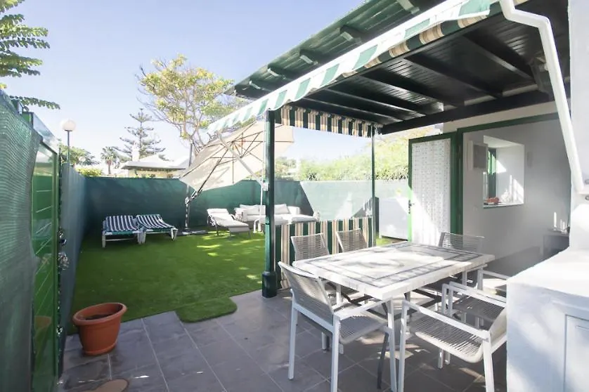 Charming Bungalow With Private Garden Маспаломас 0*,
